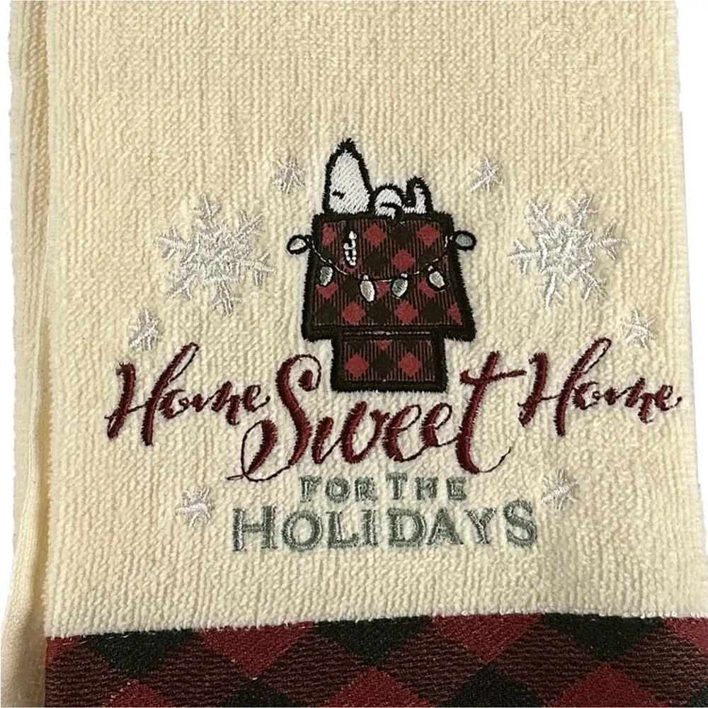 ❄️❄️ Snoopy Home Sweet Home For The Holidays Hand Towel, set of 2, NWT